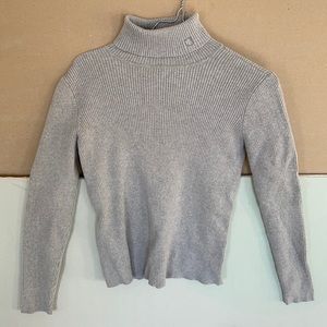 turtle neck sweater
